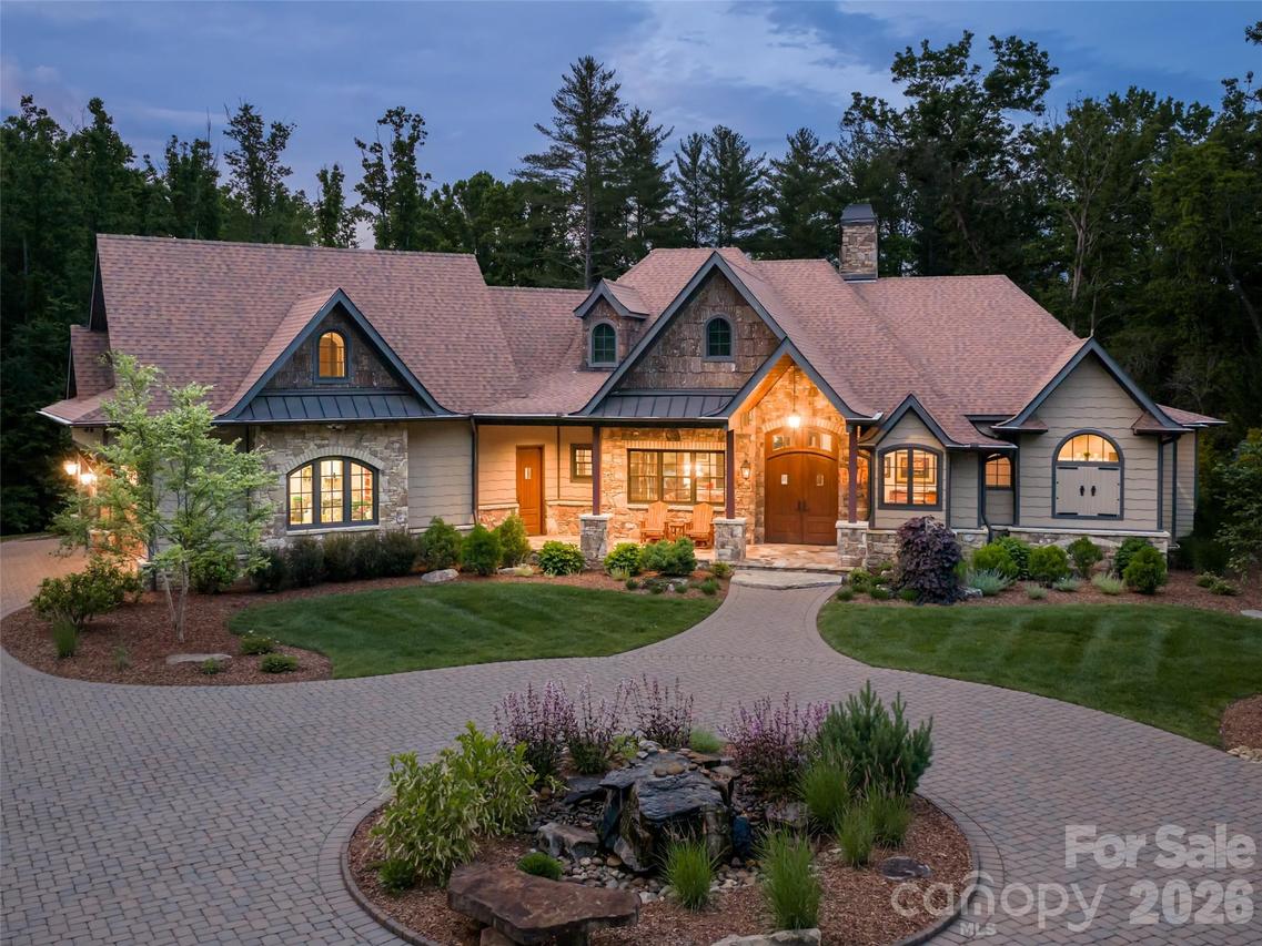 151 Bridgewater Dr., Fletcher, NC 28732