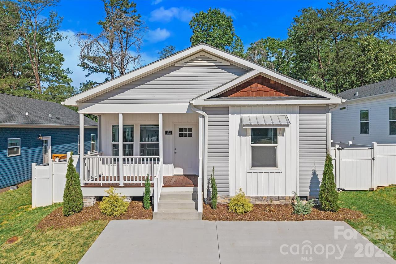 123 Bellamy Rd., Asheville, NC 28806