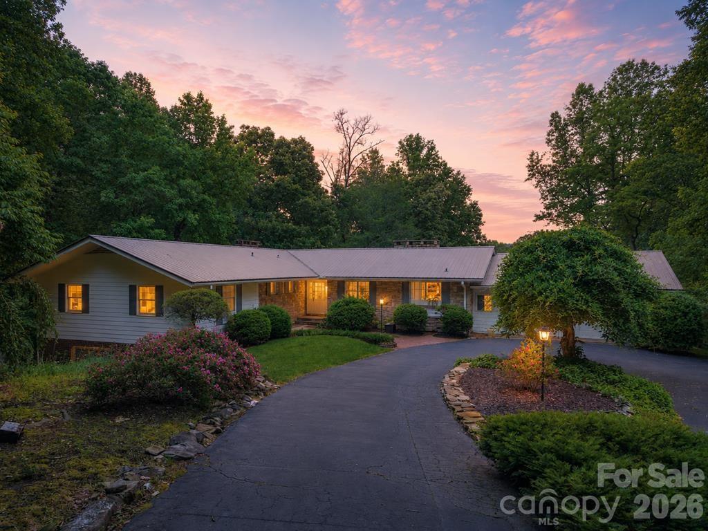 603 Hemlock Hills Dr., Franklin, NC 28734