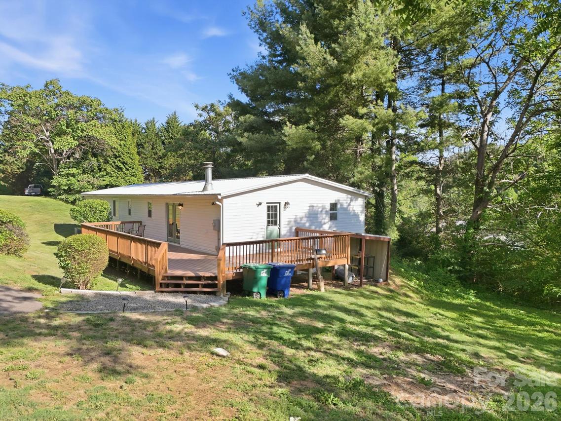 118 Heather Dr., Asheville, NC 28806