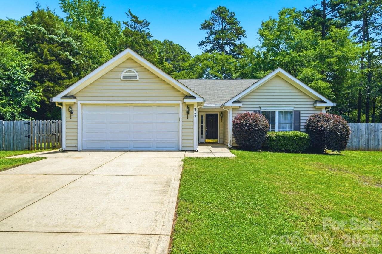 12209 Woodbend Dr., Matthews, NC 28105