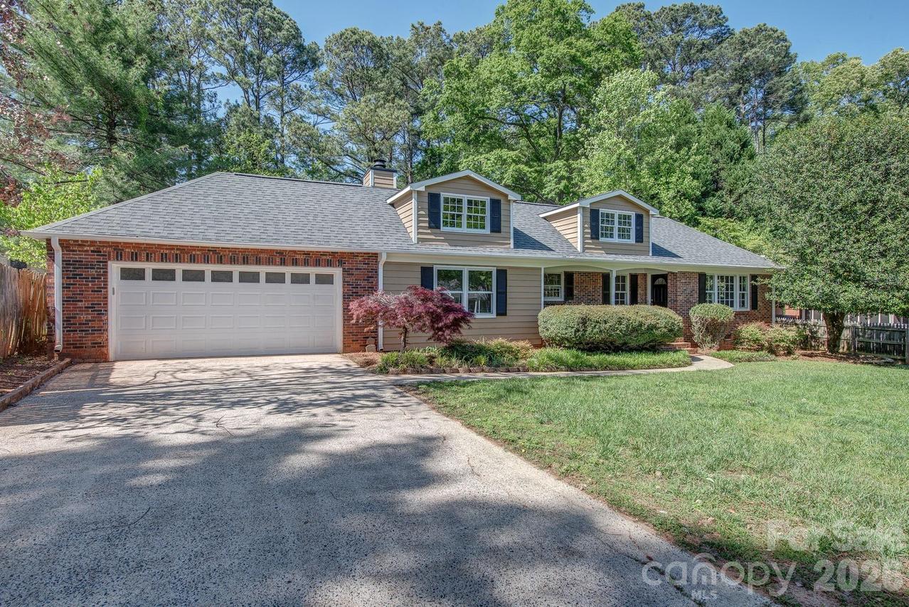 3106 Canterberry Dr., Gastonia, NC 28056