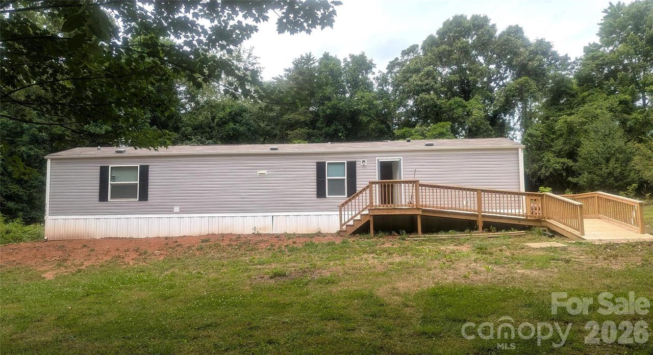 5184 Smawley Ave., Morganton, NC 28655