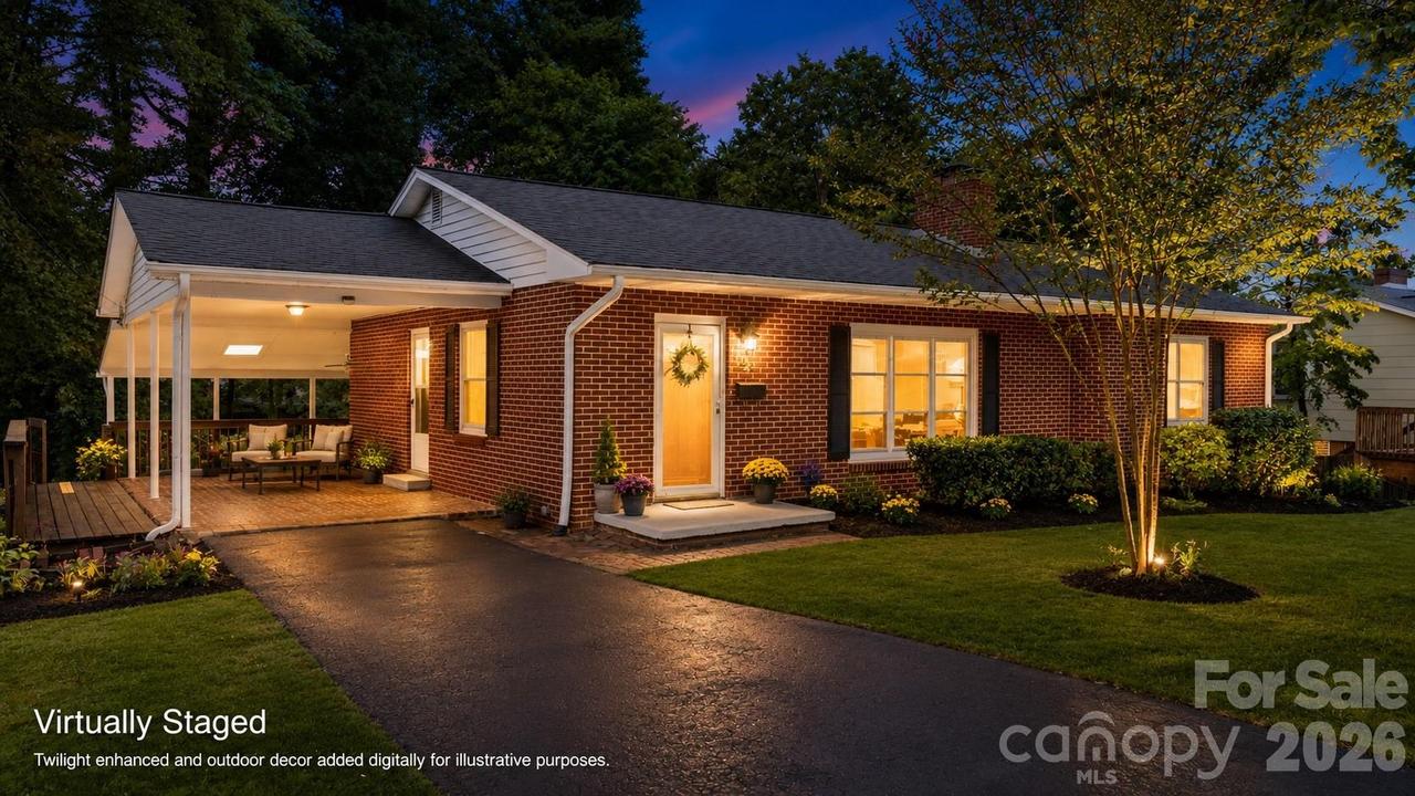 102 Ann St., Morganton, NC 28655