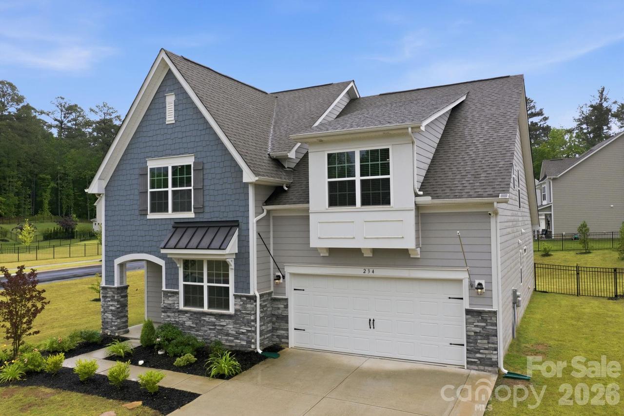 234 Hamptons Cove Rd., Troutman, NC 28166