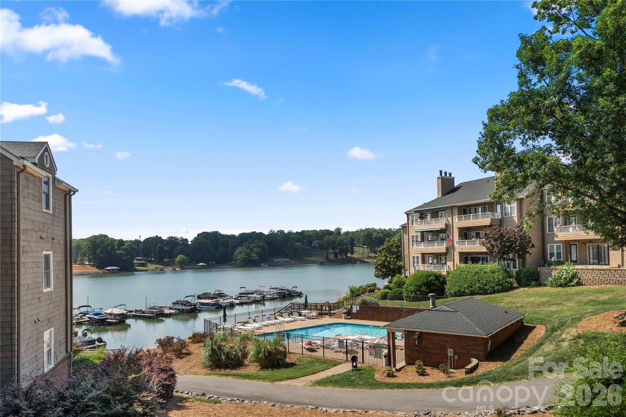 9717 Emerald Point Dr. #1, Charlotte, NC 28278