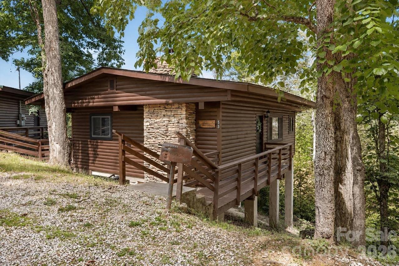 319 Blue Ridge Pkwy. #53, Bryson City, NC 28713