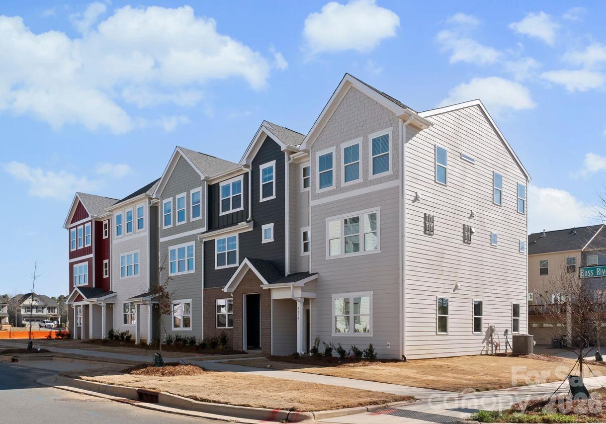 4015 Bass River Pkwy., Charlotte, NC 28217