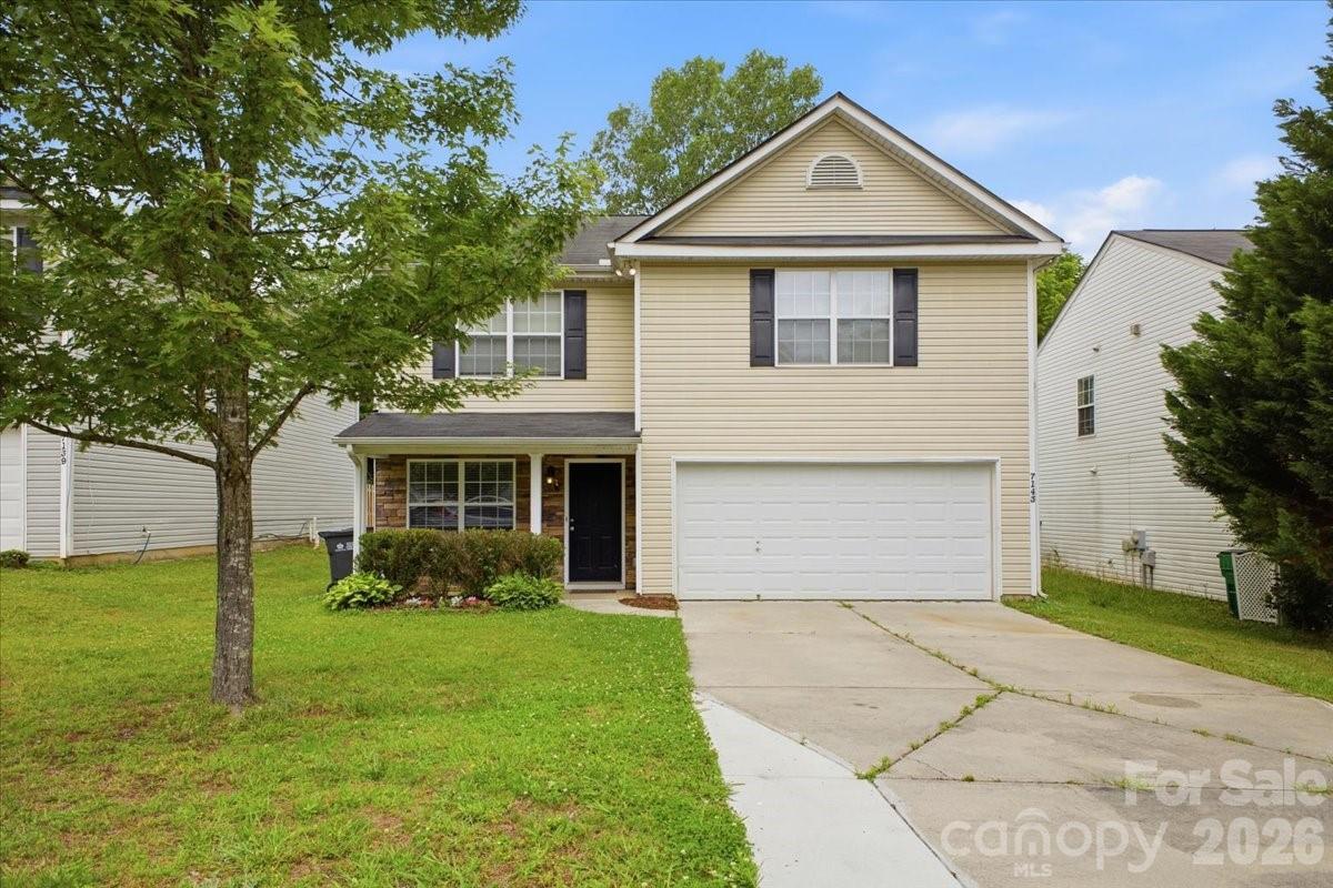 7143 Wandering Creek Dr., Charlotte, NC 28216