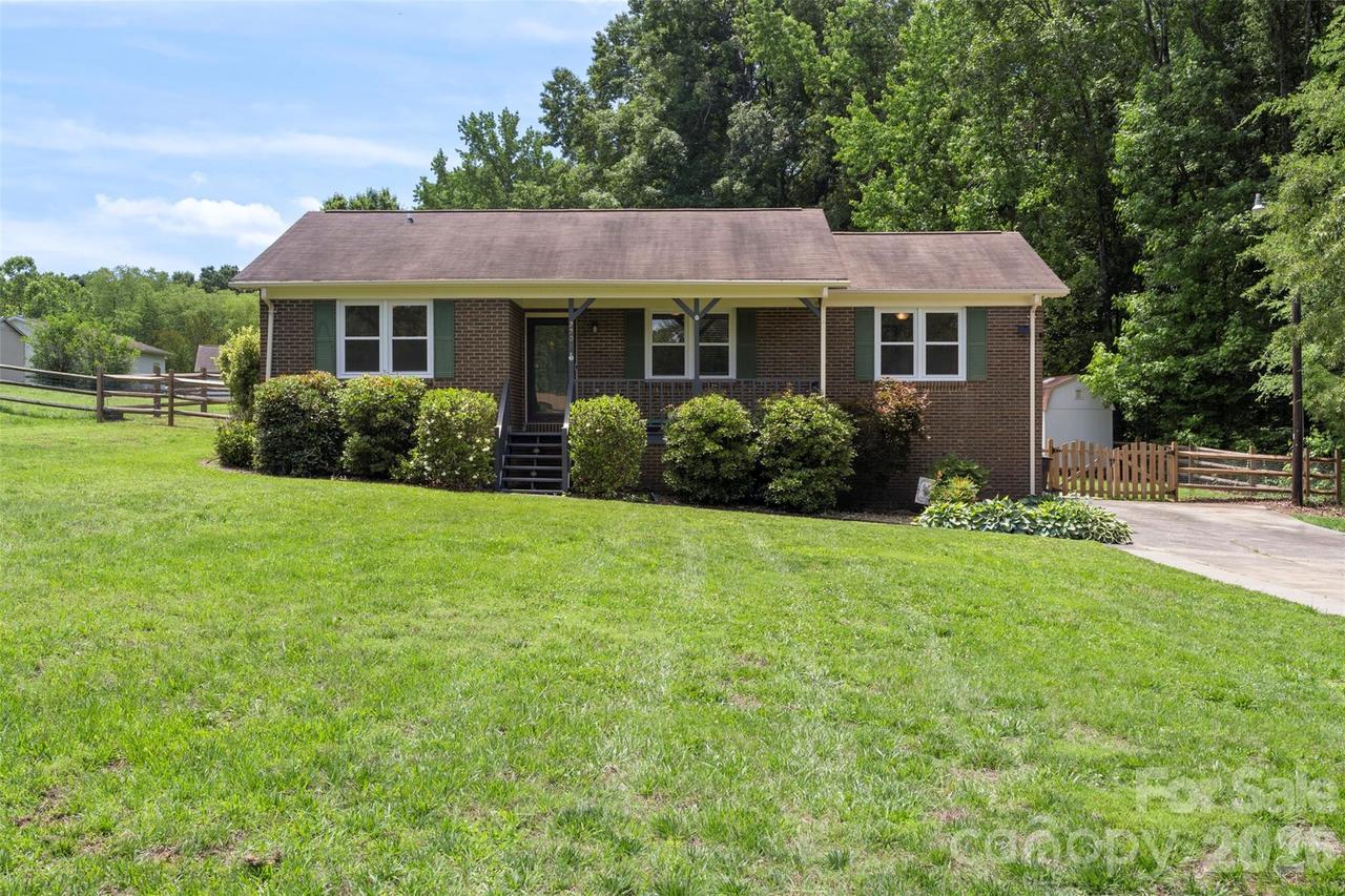 2201 Bow Brook Tr., Matthews, NC 28104