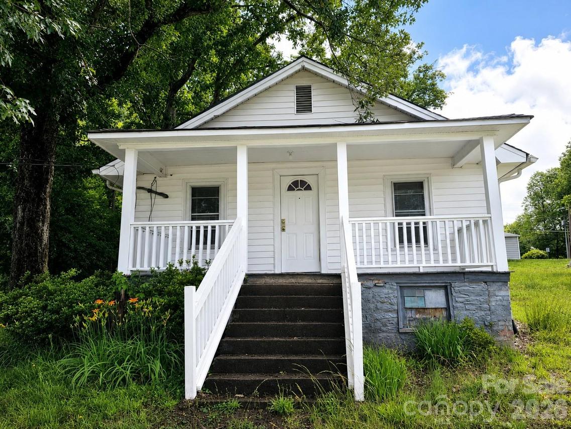 1641 Berkley St., Lenoir, NC 28645