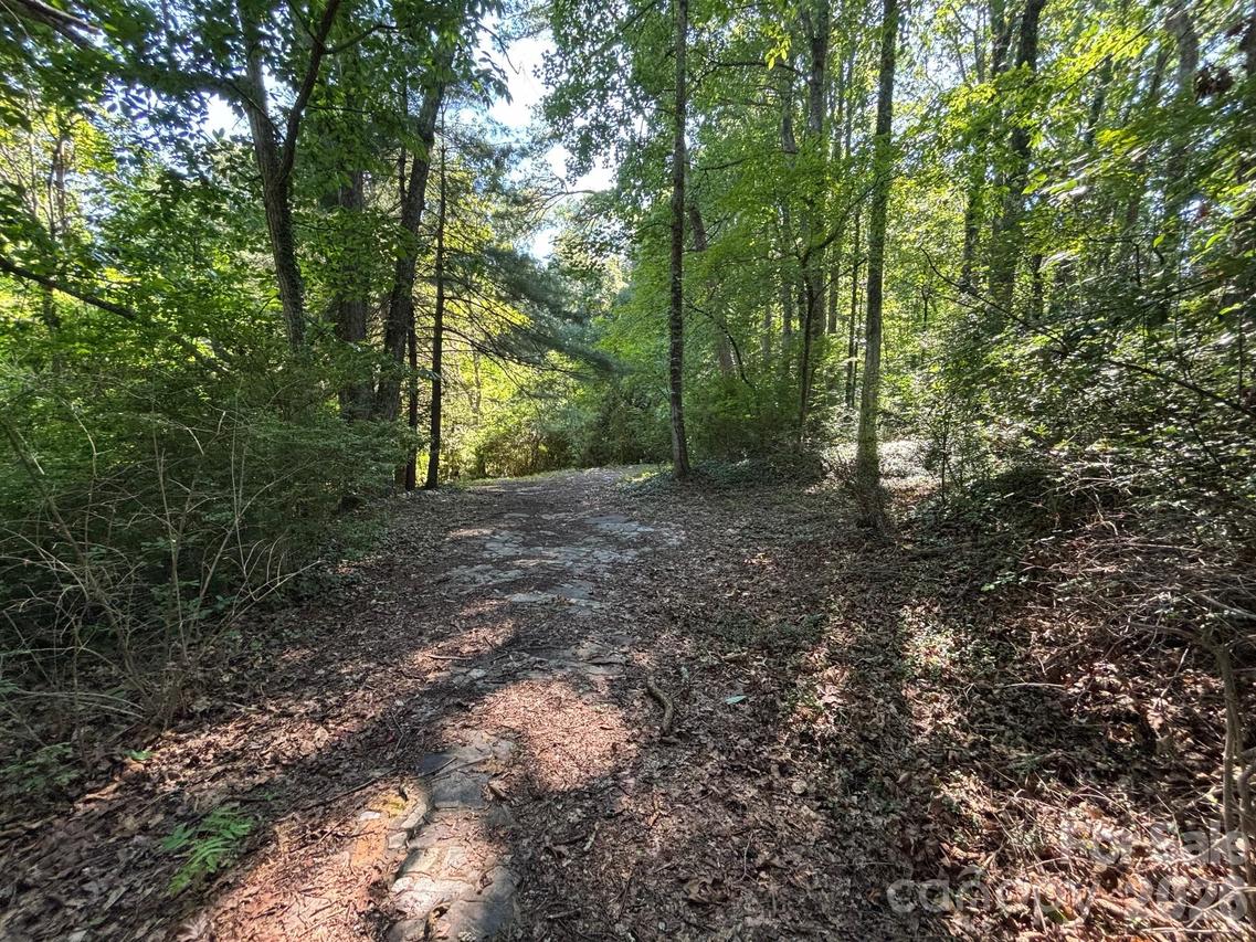 V/L Woodland Dr., Marion, NC 28752