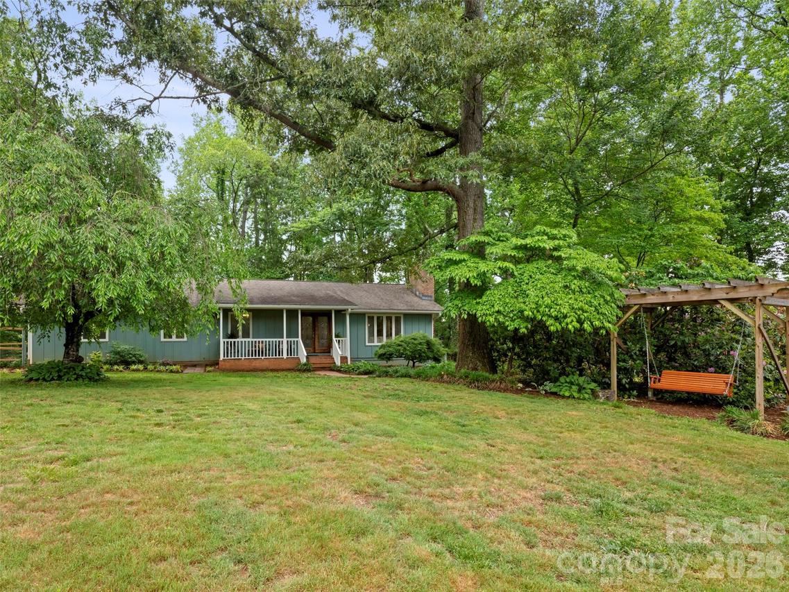 1 Glen Meadows Pl., Arden, NC 28704