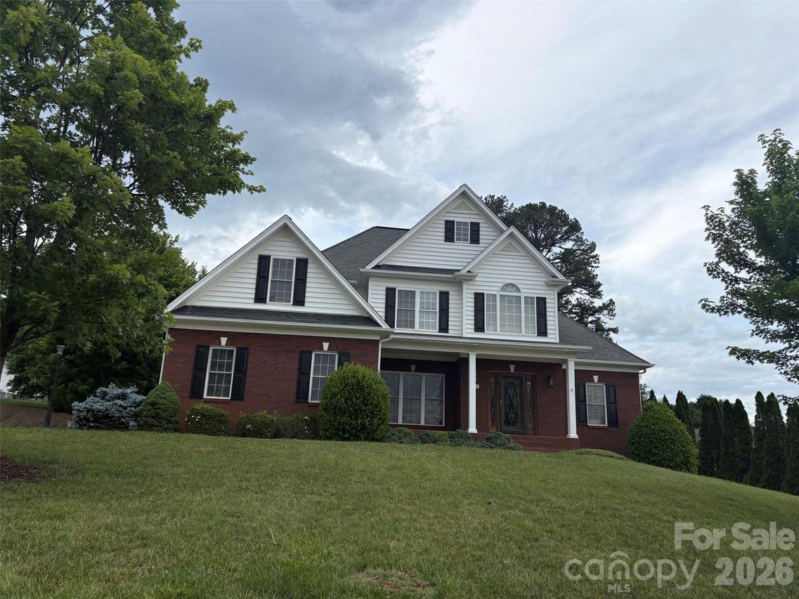 457 28th Ave., Hickory, NC 28601