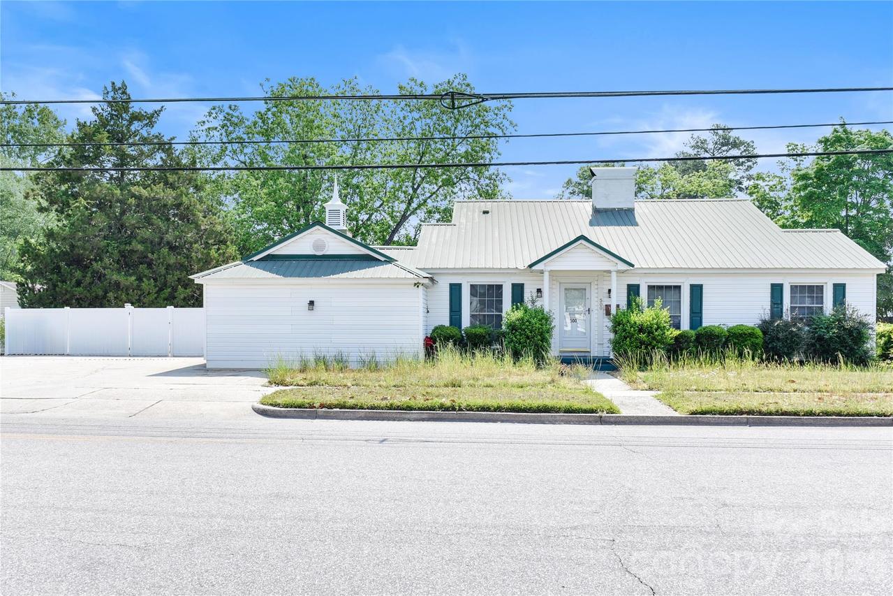 500 Godwin Ave., Lumberton, NC 28358