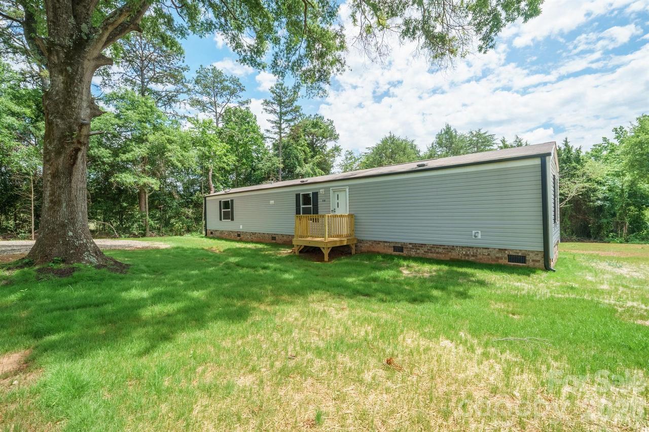 5101 Flay Rd., Lincolnton, NC 28092
