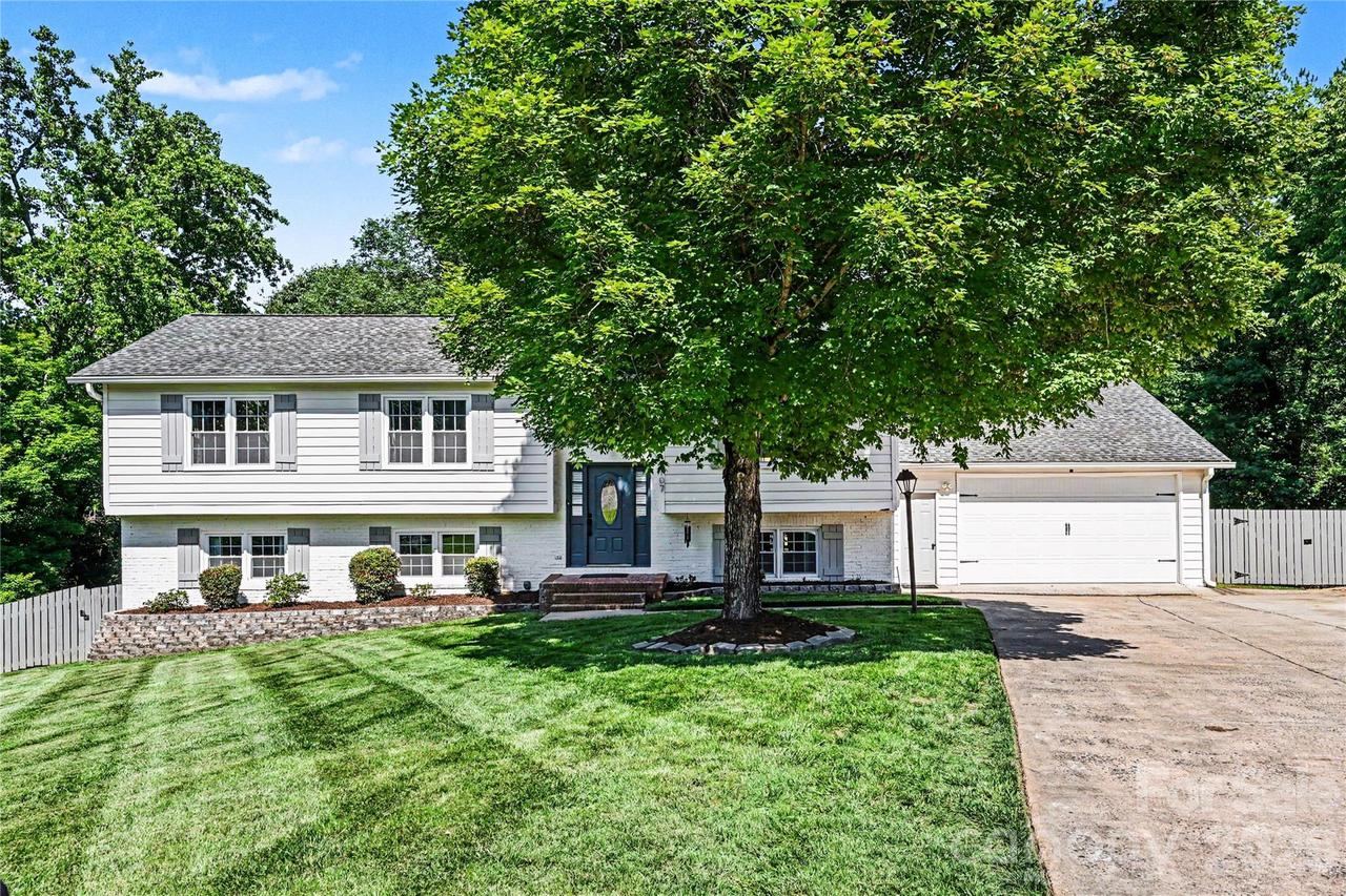 107 Condover Pl., Charlotte, NC 28270