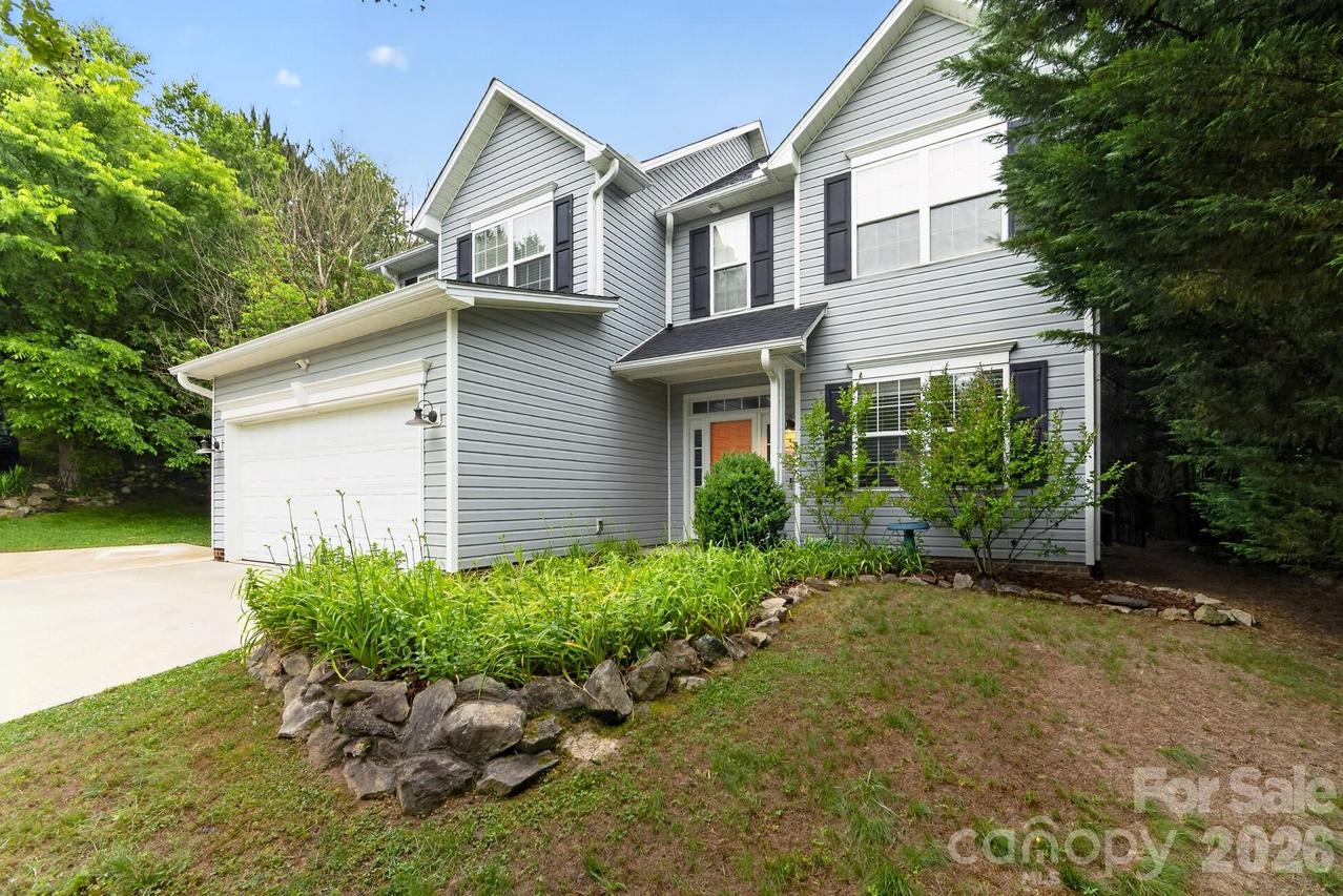 11 Peppermill Dr., Asheville, NC 28804