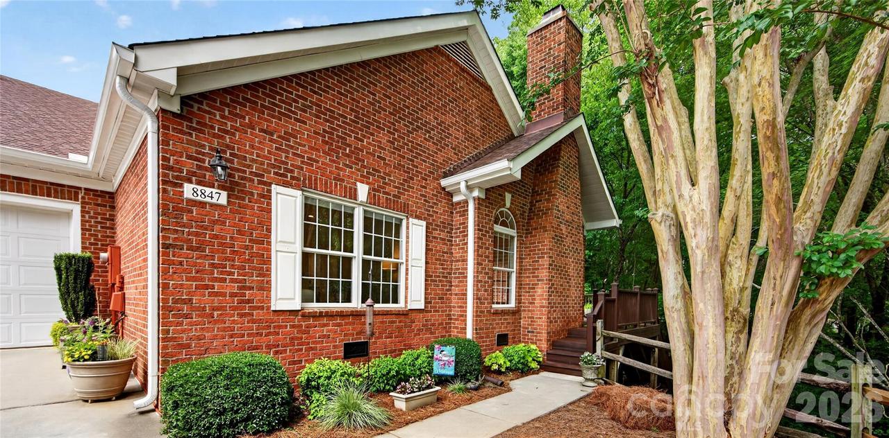 8847 Grand Oak Dr., Charlotte, NC 28277