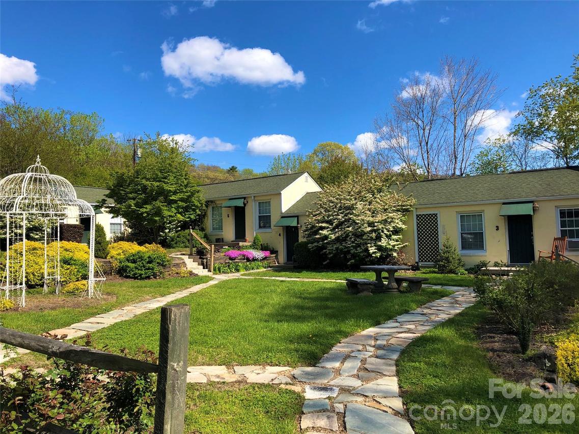 375 Weaverville Rd., Asheville, NC 28804
