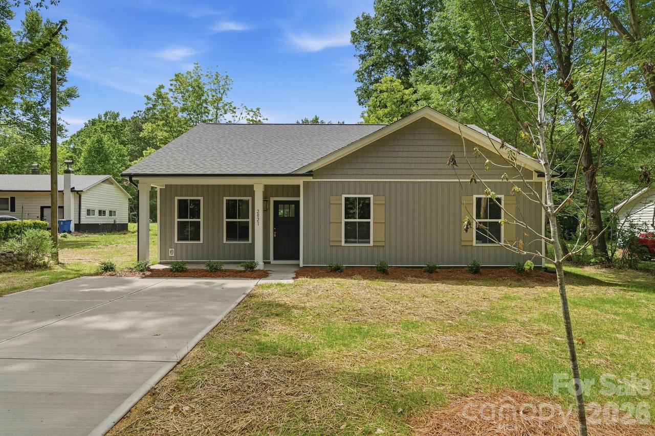 2021 Hart Rd., Charlotte, NC 28214