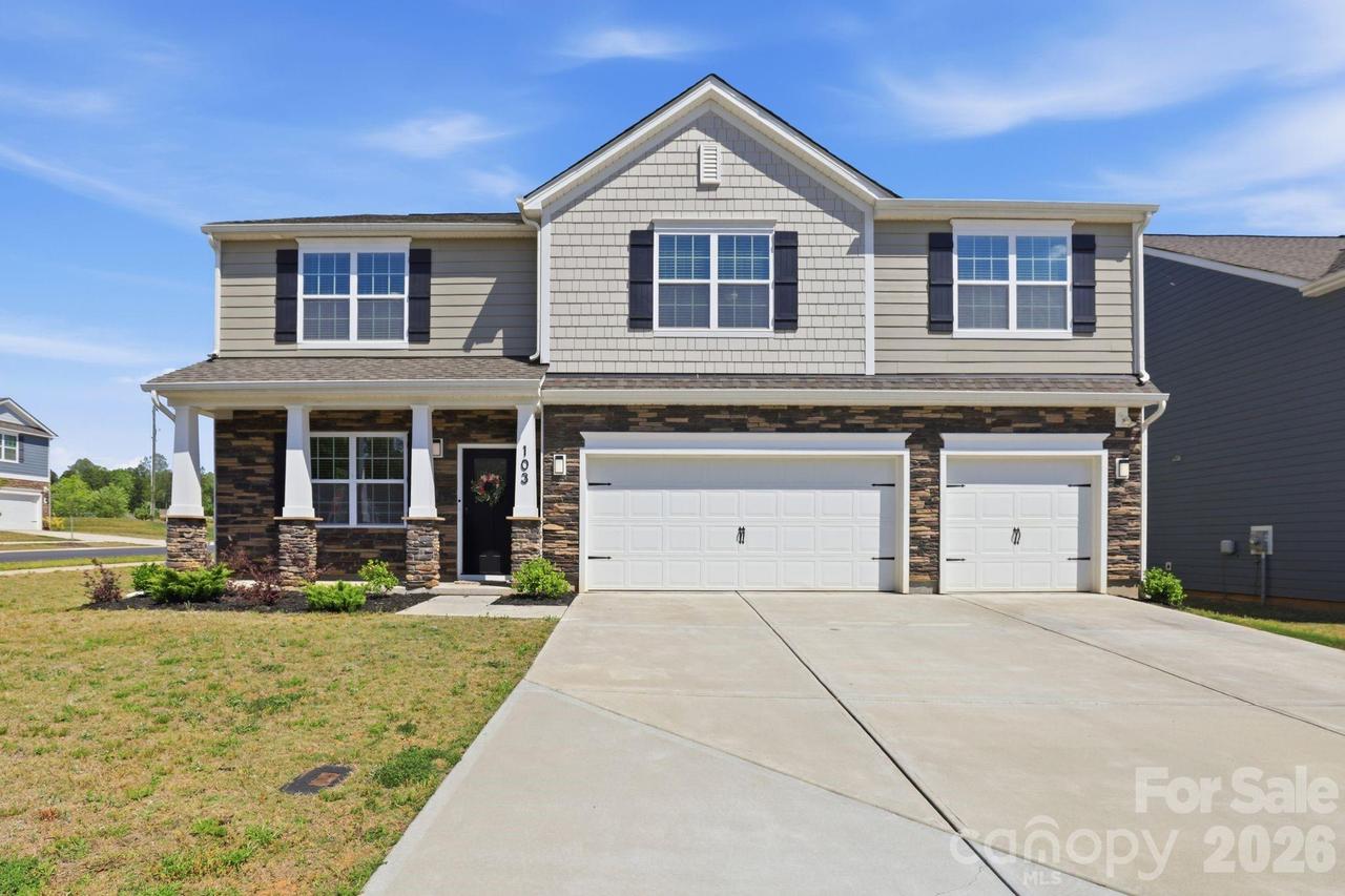 103 Edgehill Ct., Troutman, NC 28166