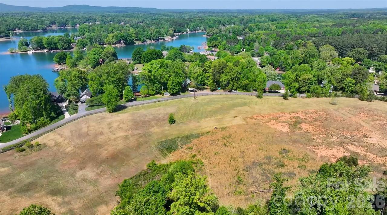 3810 Chevlot Hills Rd. #8267, Sherrills Ford, NC 28673