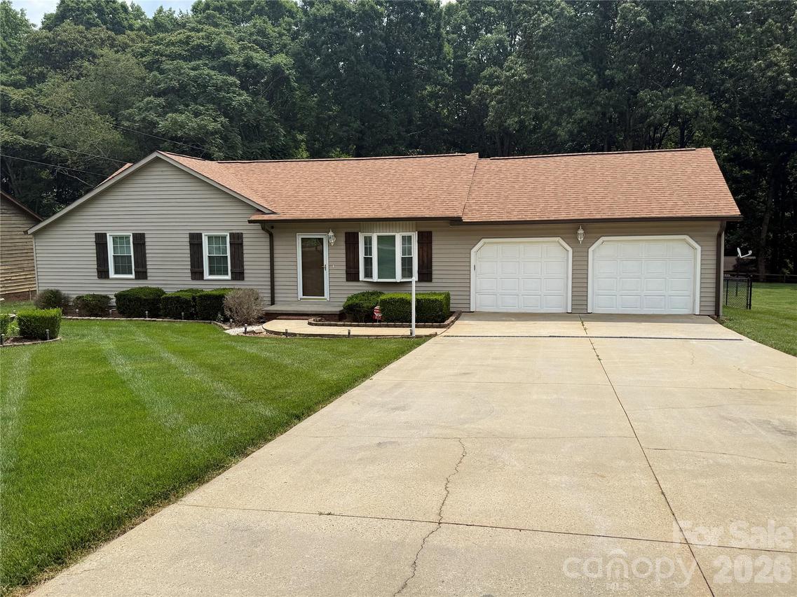 812 Whites Farm Rd., Statesville, NC 28625