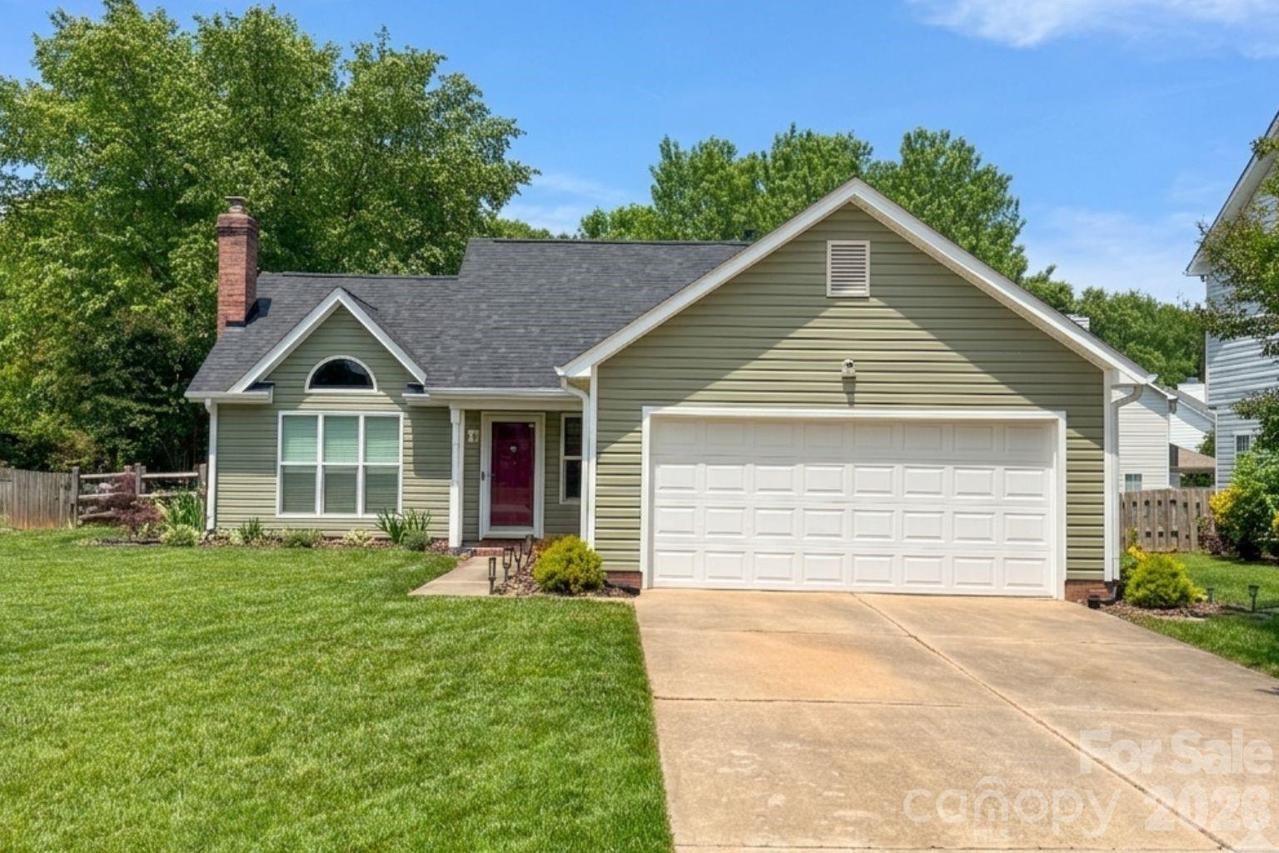 3930 Huntmeadow Dr., Charlotte, NC 28269
