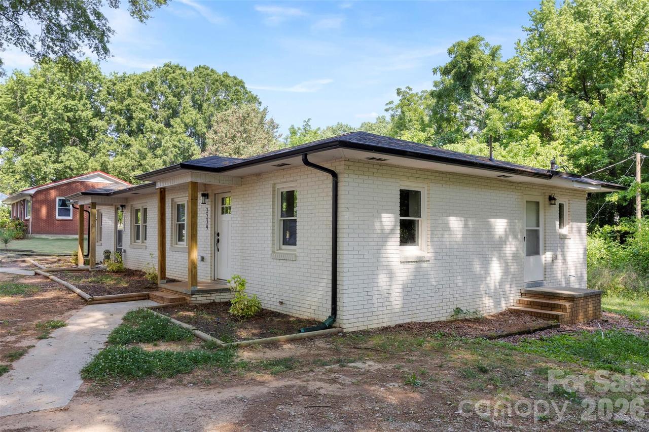 2237-2239 Catawba Heights Rd., Lincolnton, NC 28092