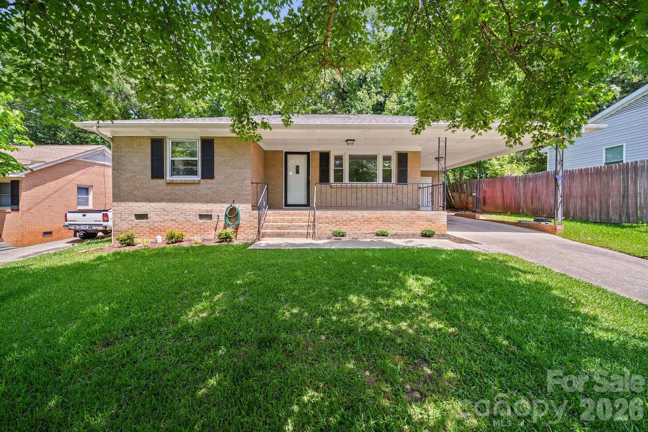 240 Nila Dawn Ave., Gastonia, NC 28052