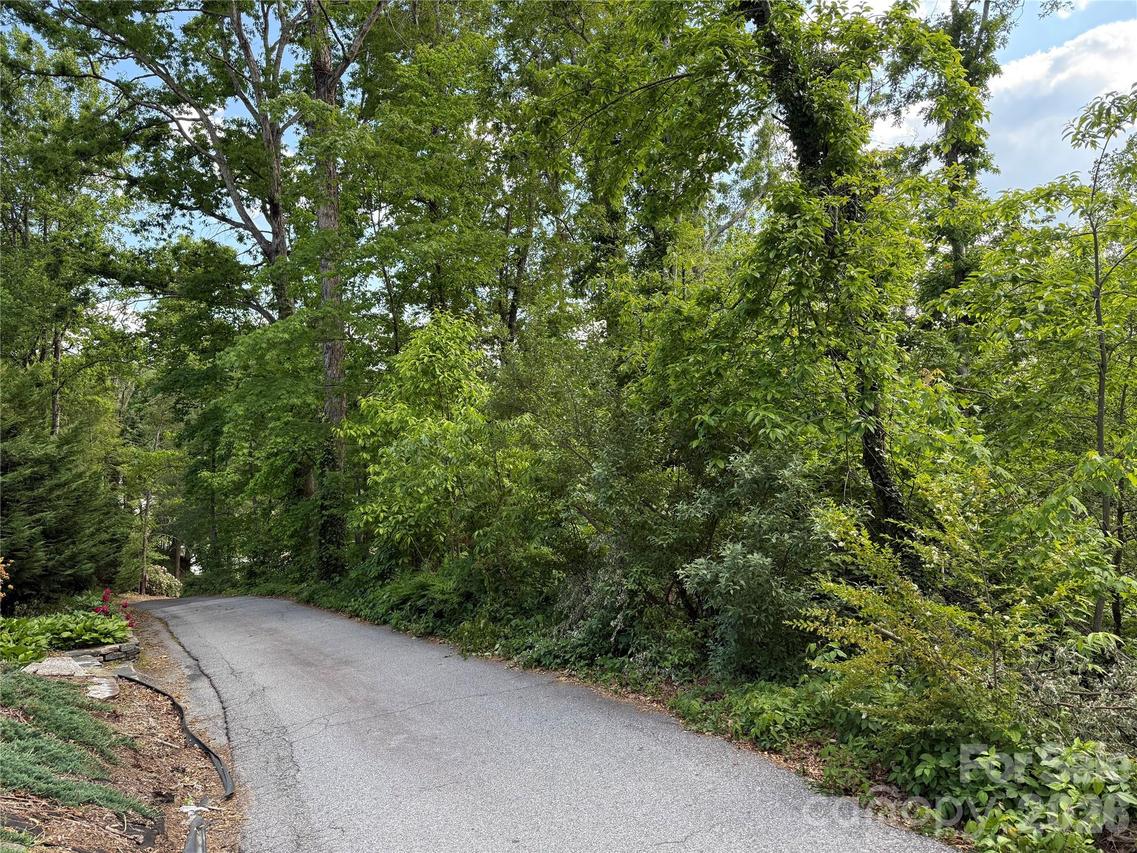 53 Will Rd. #2, Hendersonville, NC 28792