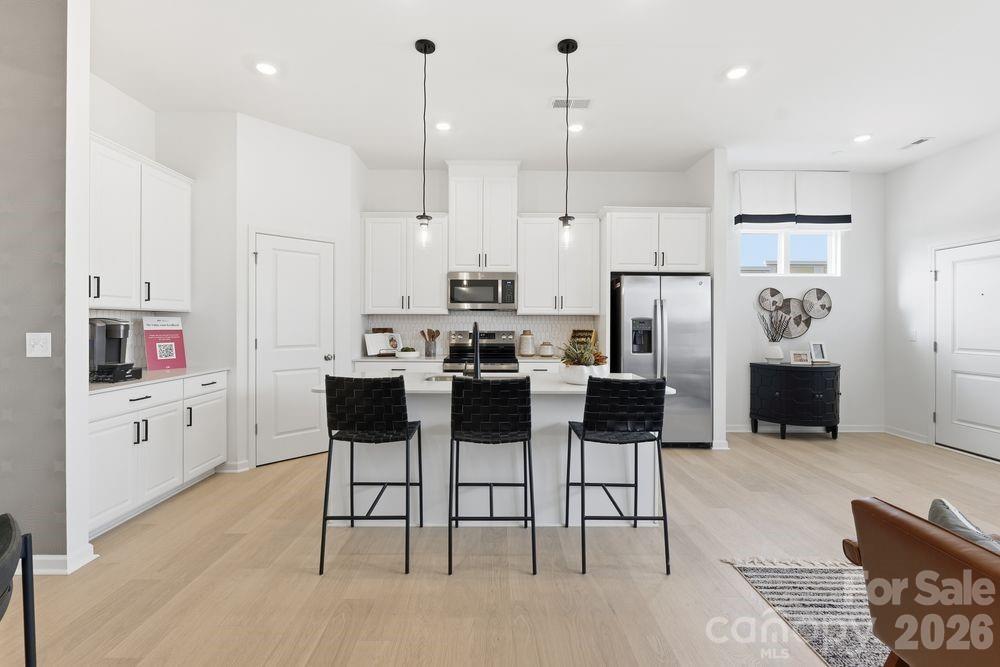 21225 Lake Run Dr., Charlotte, NC 28278