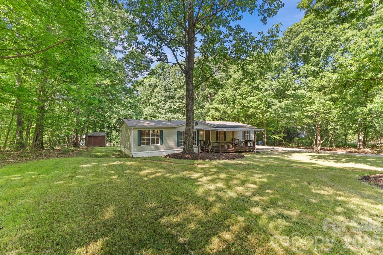 5021 Raintree Ln., Maiden, NC 28650