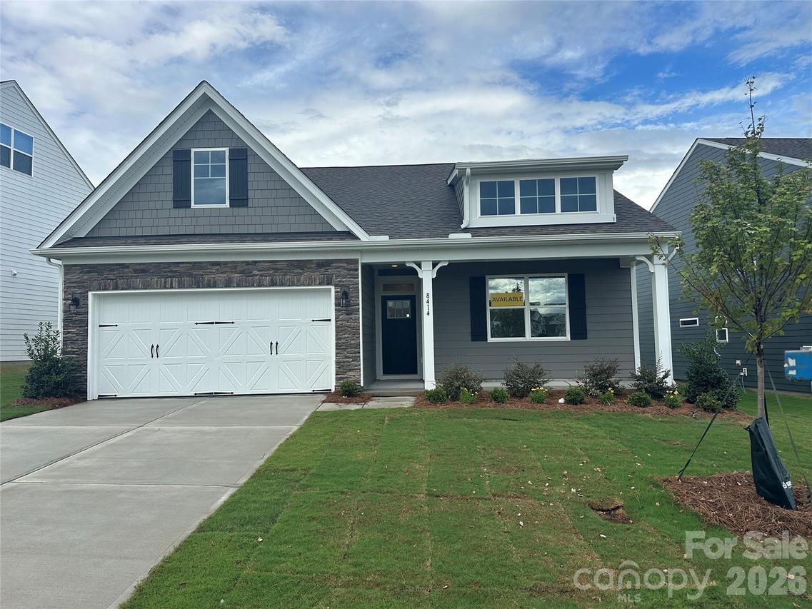 8414 Acadia Pkwy., Sherrills Ford, NC 28673