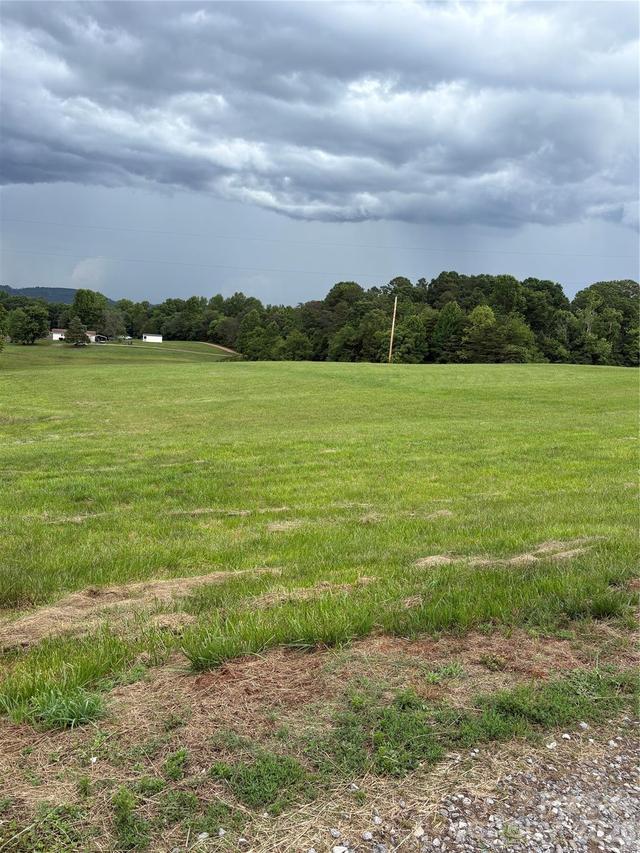 Alma Dr., Statesville, NC 28625