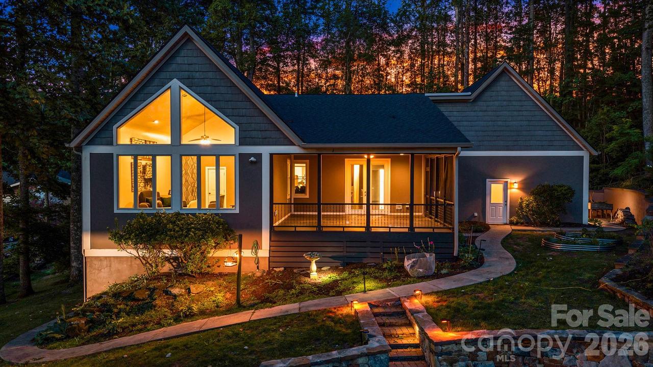 67 Reeses Ridge Ct., Hendersonville, NC 28739
