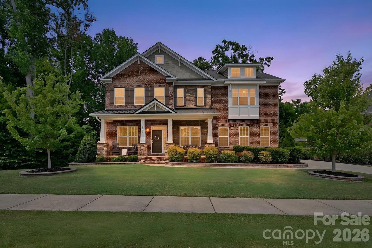 2026 Sweet William Dr., Harrisburg, NC 28075