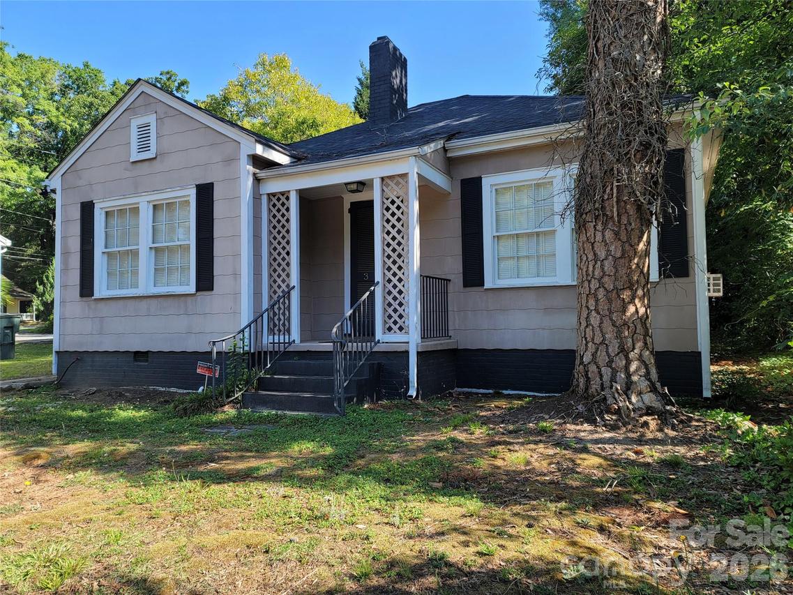318 W Sixth Ave., Gastonia, NC 28052