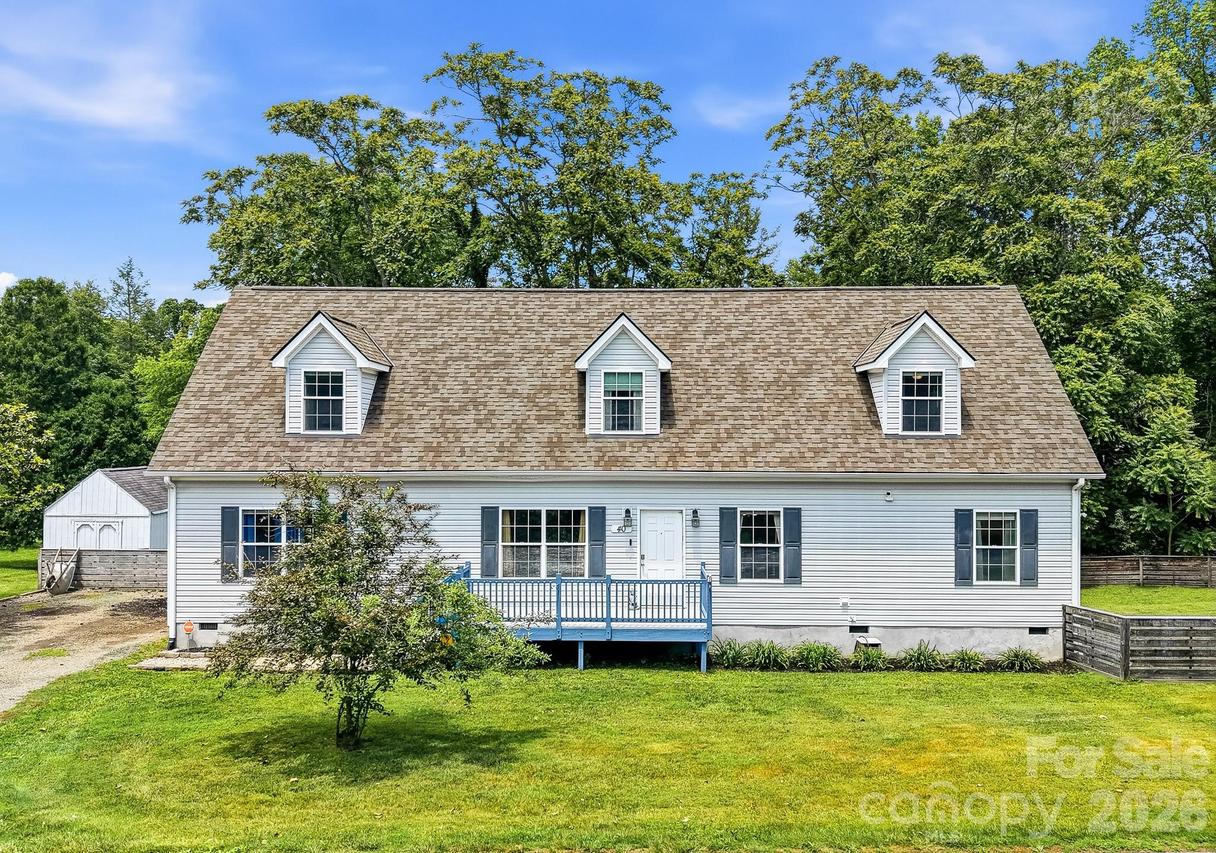 40 Liberty Rd., Candler, NC 28715