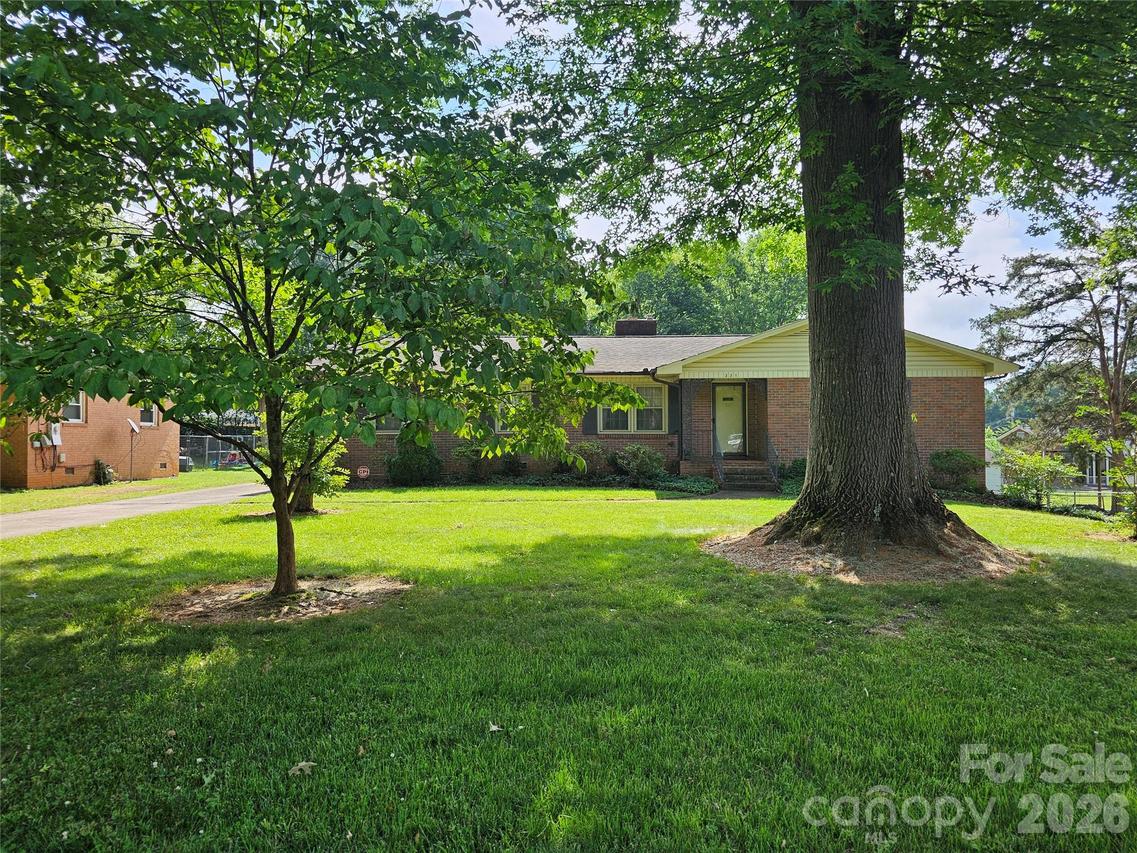331 Woodside Dr., Shelby, NC 28150