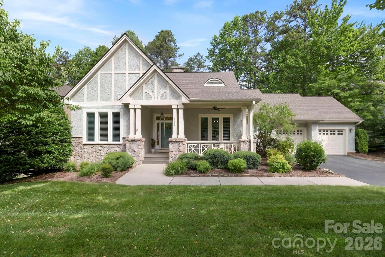 169 Camptown Rd., Brevard, NC 28712