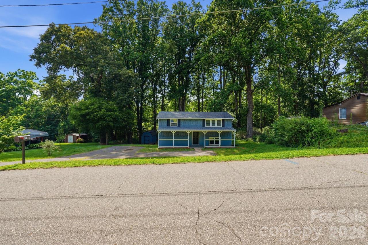1120 Rita Ave., Statesville, NC 28677