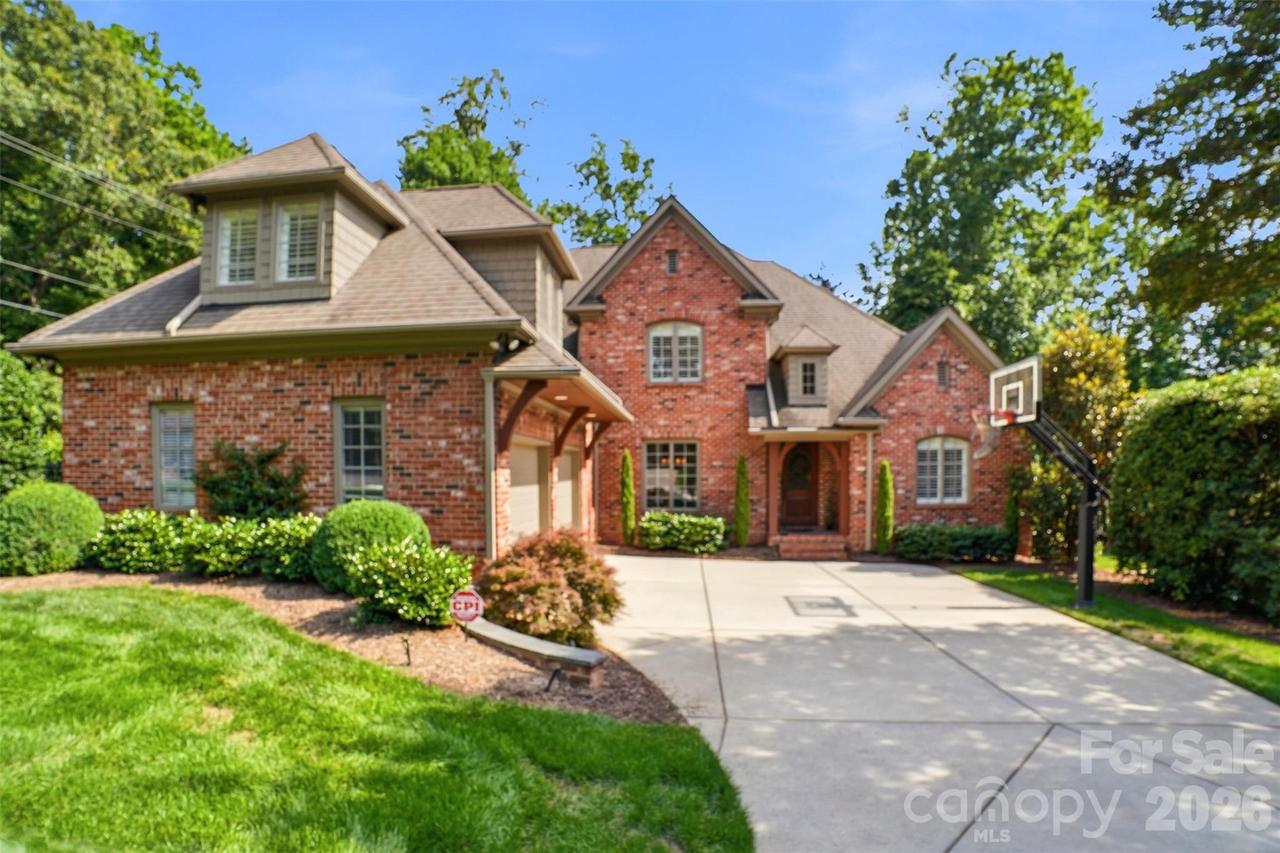 1405 Elmsford Ln., Matthews, NC 28105
