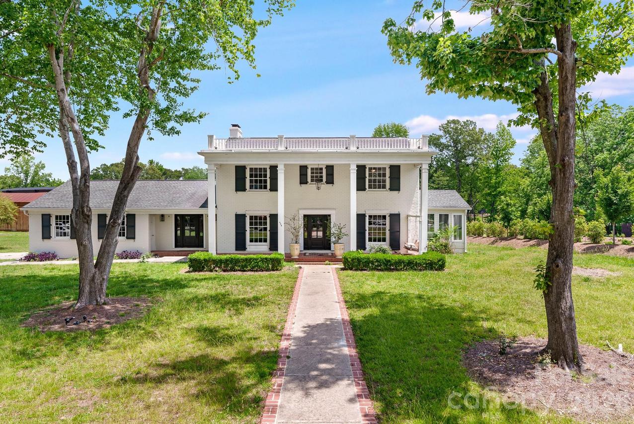 408 N Providence St., Waxhaw, NC 28173