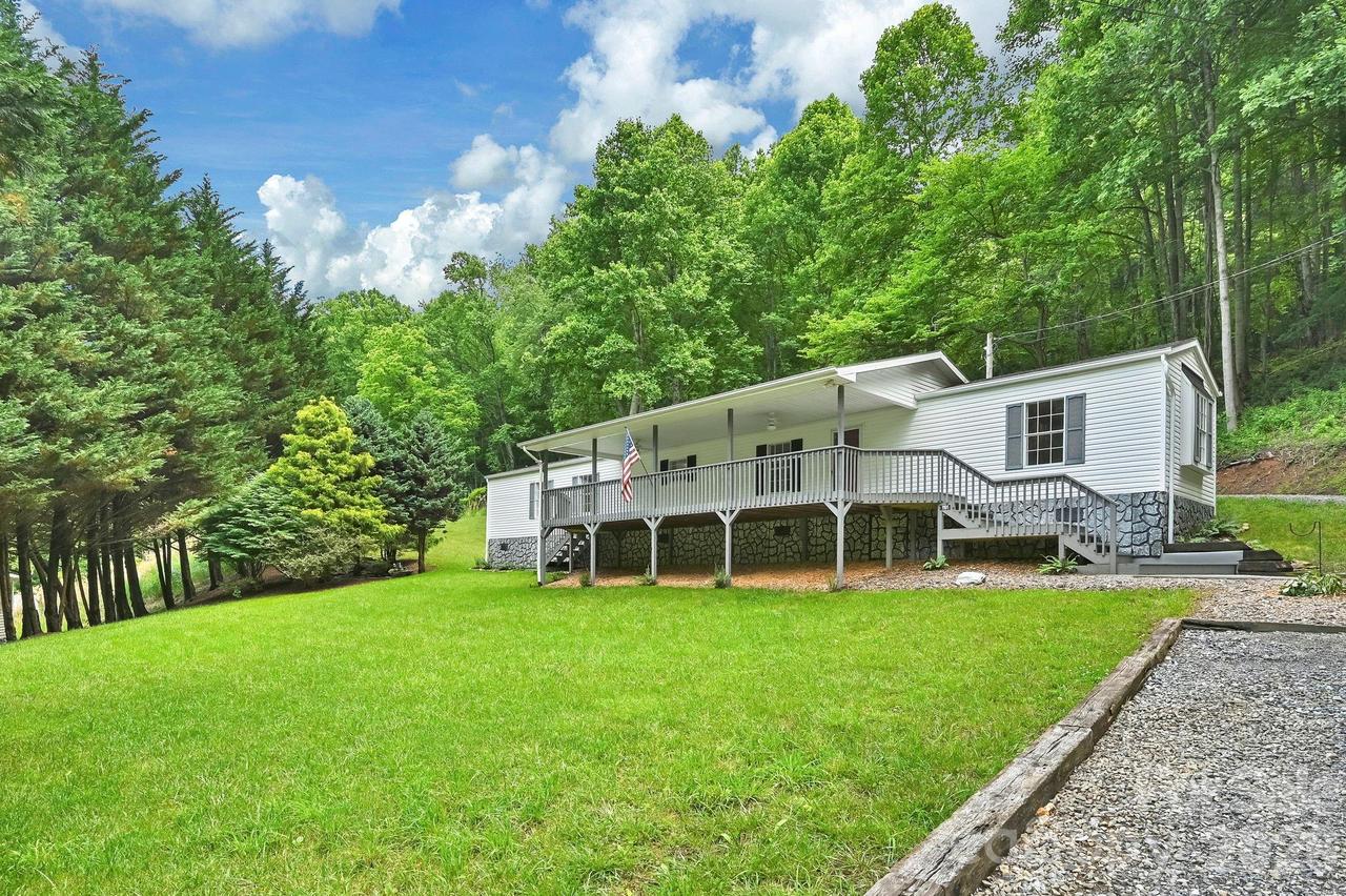 1191 Fisher Branch Rd., Marshall, NC 28753