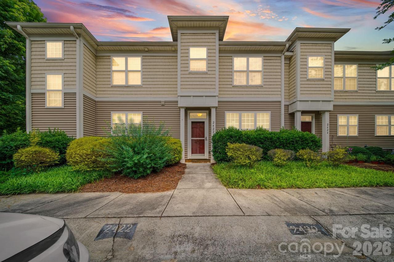 2422 Loch Stone Dr., Gastonia, NC 28054