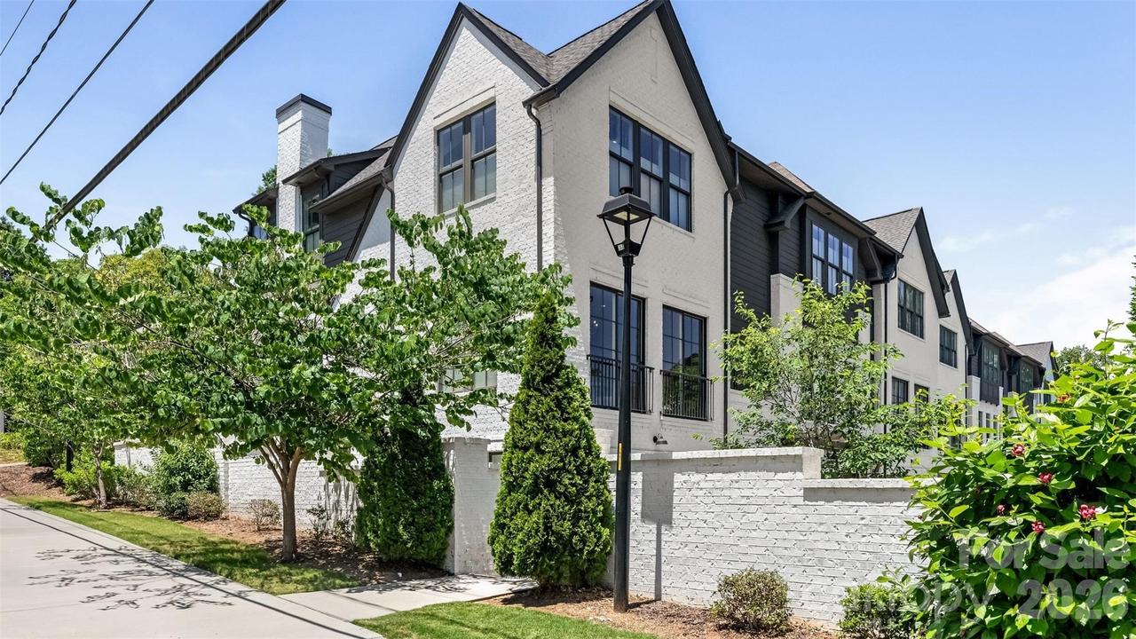 2115 Nolen Ridge Ave., Charlotte, NC 28209