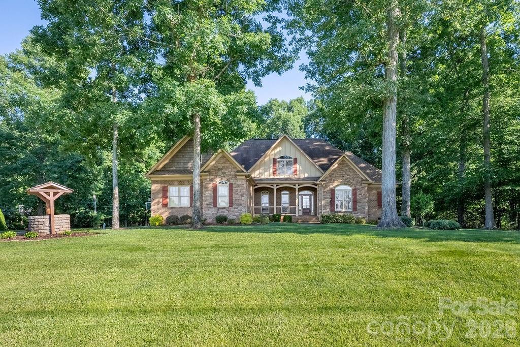 8325 Curico Ln., Charlotte, NC 28227