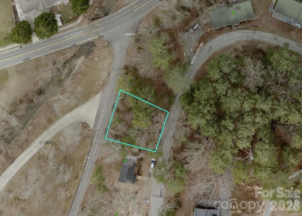 000 Toms Park Cir. #66, Hendersonville, NC 28792